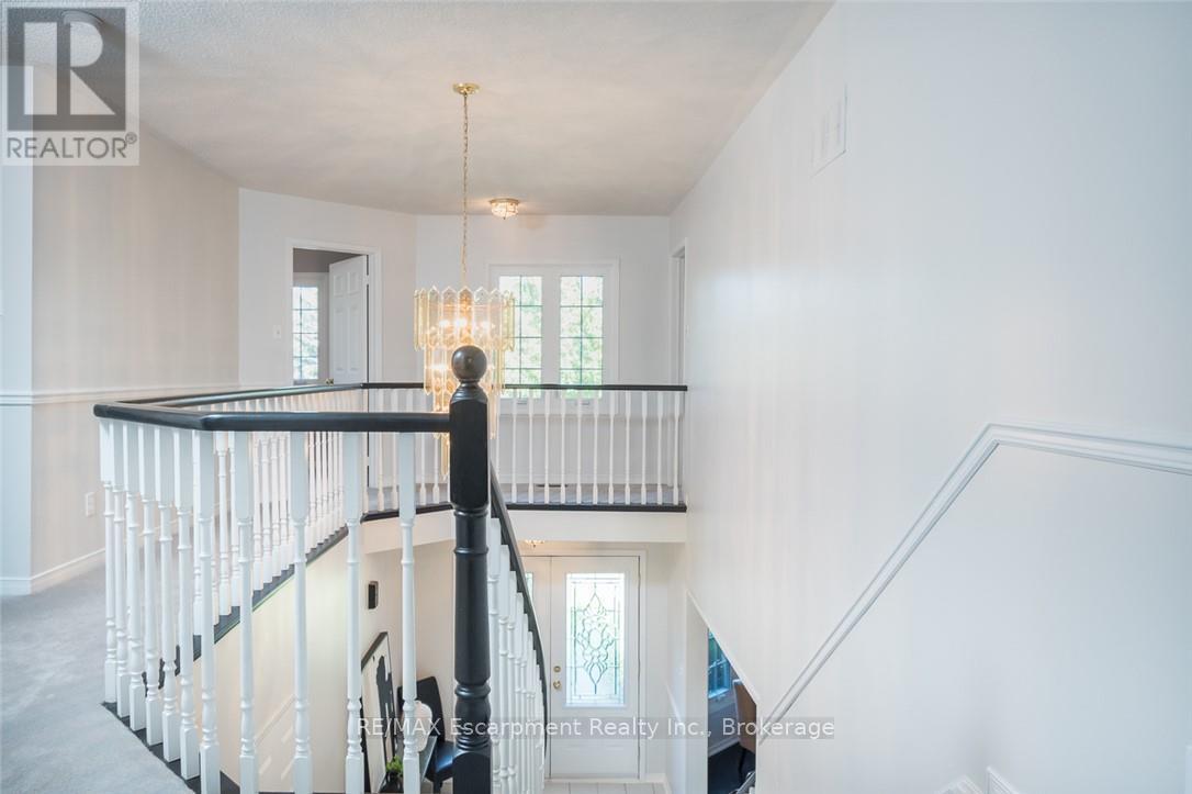 1348 Fieldcrest Lane, Oakville, Ontario L6M 2W8 - Photo 23 - W13826438