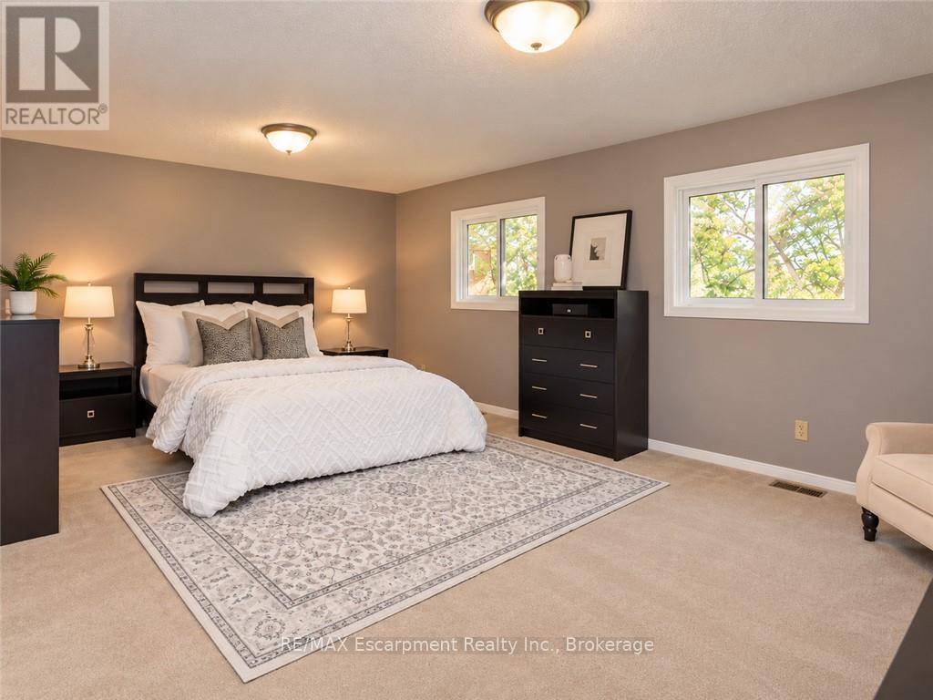 1348 Fieldcrest Lane, Oakville, Ontario L6M 2W8 - Photo 25 - W13826438