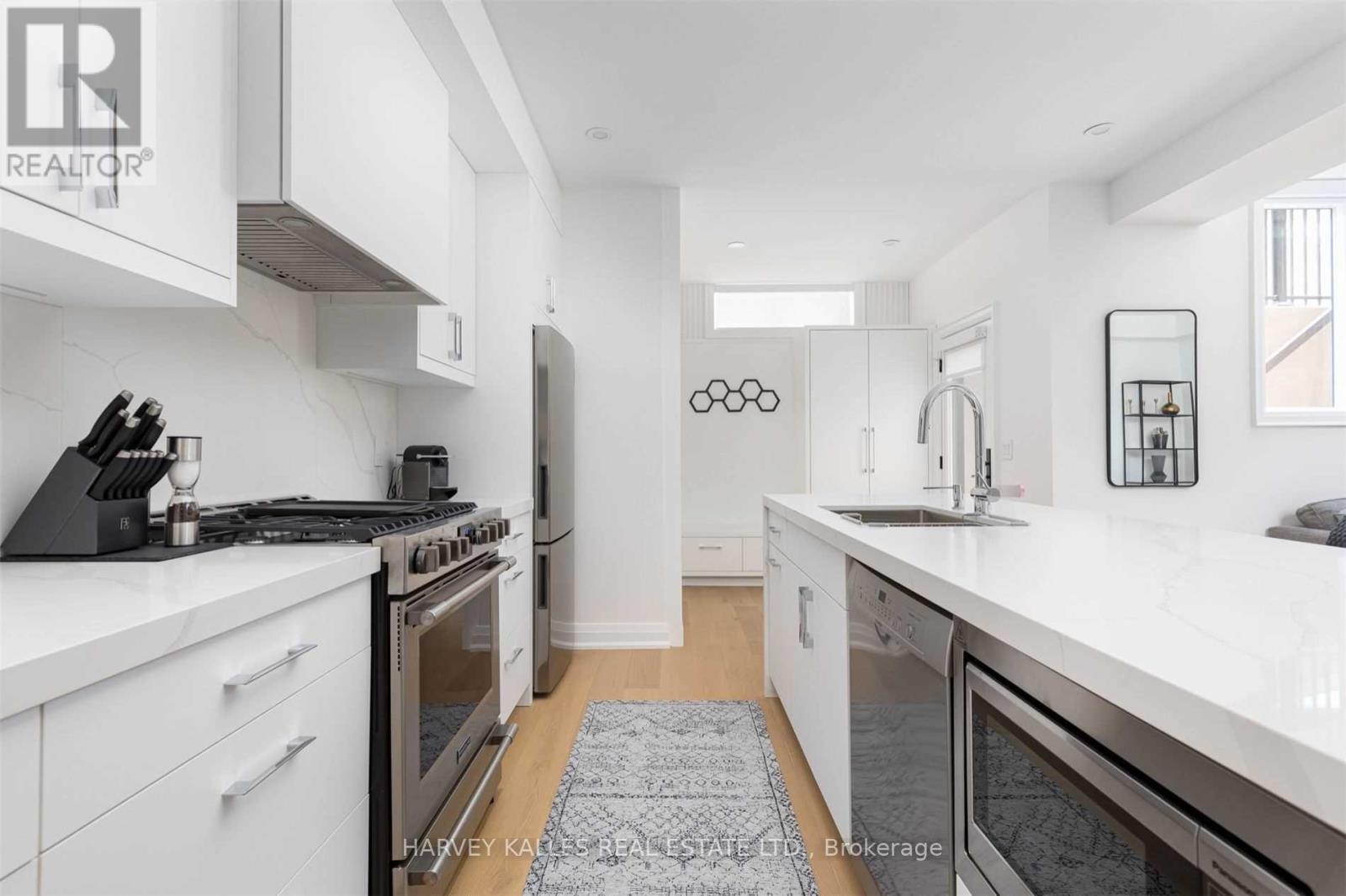 Lower - 51 Alvin Avenue, Toronto, Ontario  M4T 2A8 - Photo 18 - C13826458