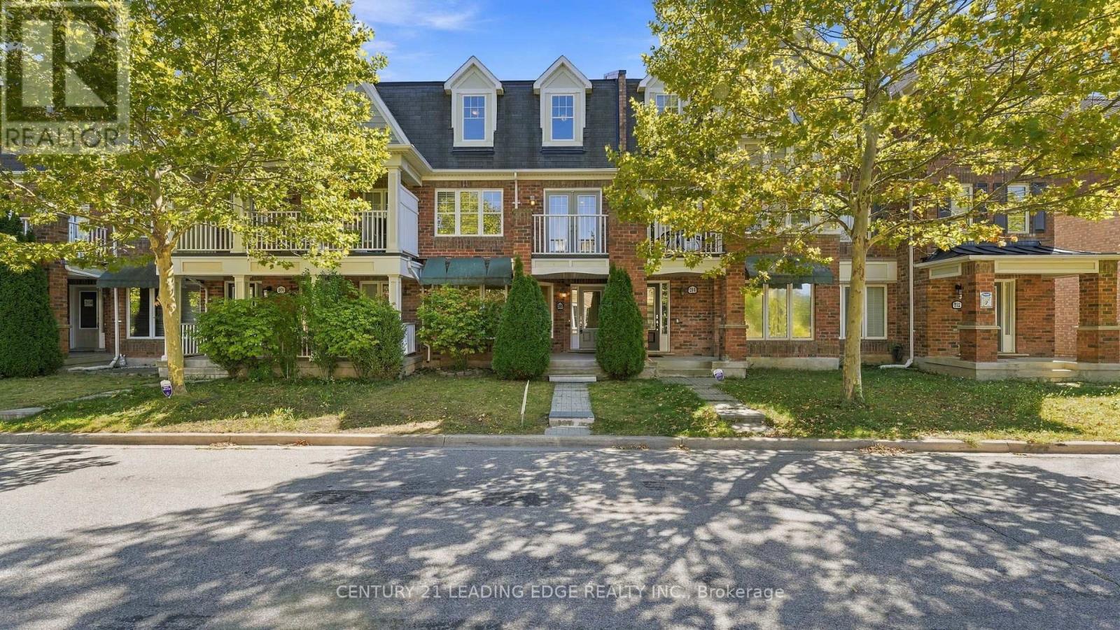 208 MAGURN GATE, Milton, Ontario