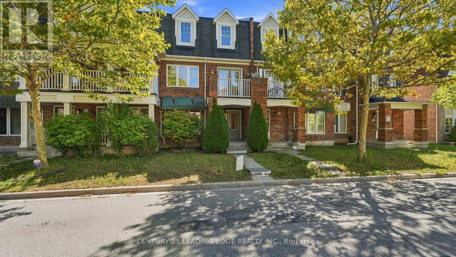 208 Magurn Gate, Milton, Ontario  L9T 7B4 - Photo 2 - W13826462