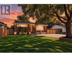 33 BELLINGHAM DRIVE, Hamilton, Ontario