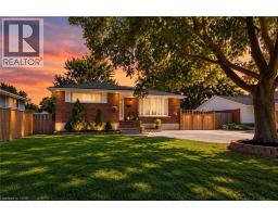 33 BELLINGHAM Drive, Hamilton, Ontario