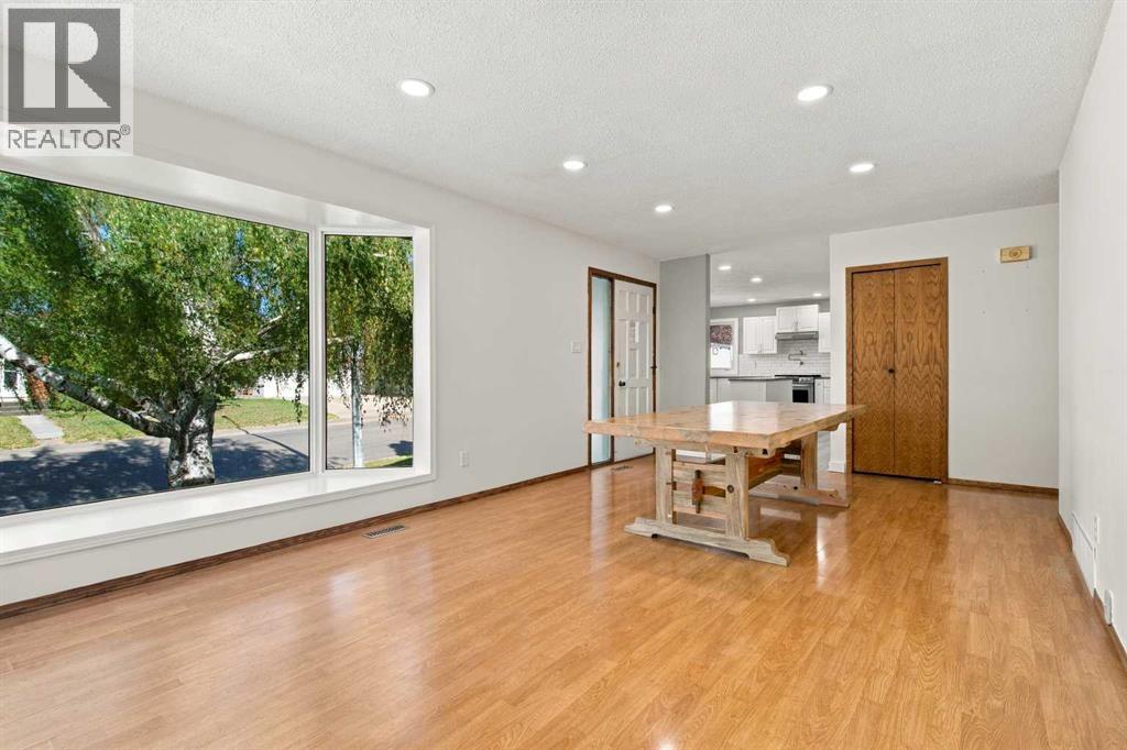 11107 94 Street