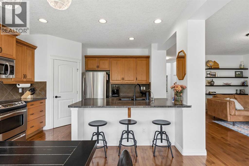 20 Everbrook Link SW, Calgary, Alberta  T2Y 0C9 - Photo 6 - A2347786