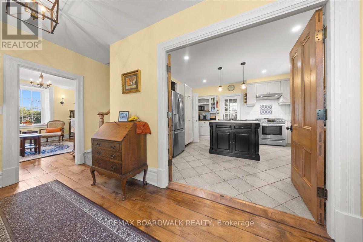 1590 County 18 Road, North Grenville, Ontario  K0G 1S0 - Photo 4 - X13826506