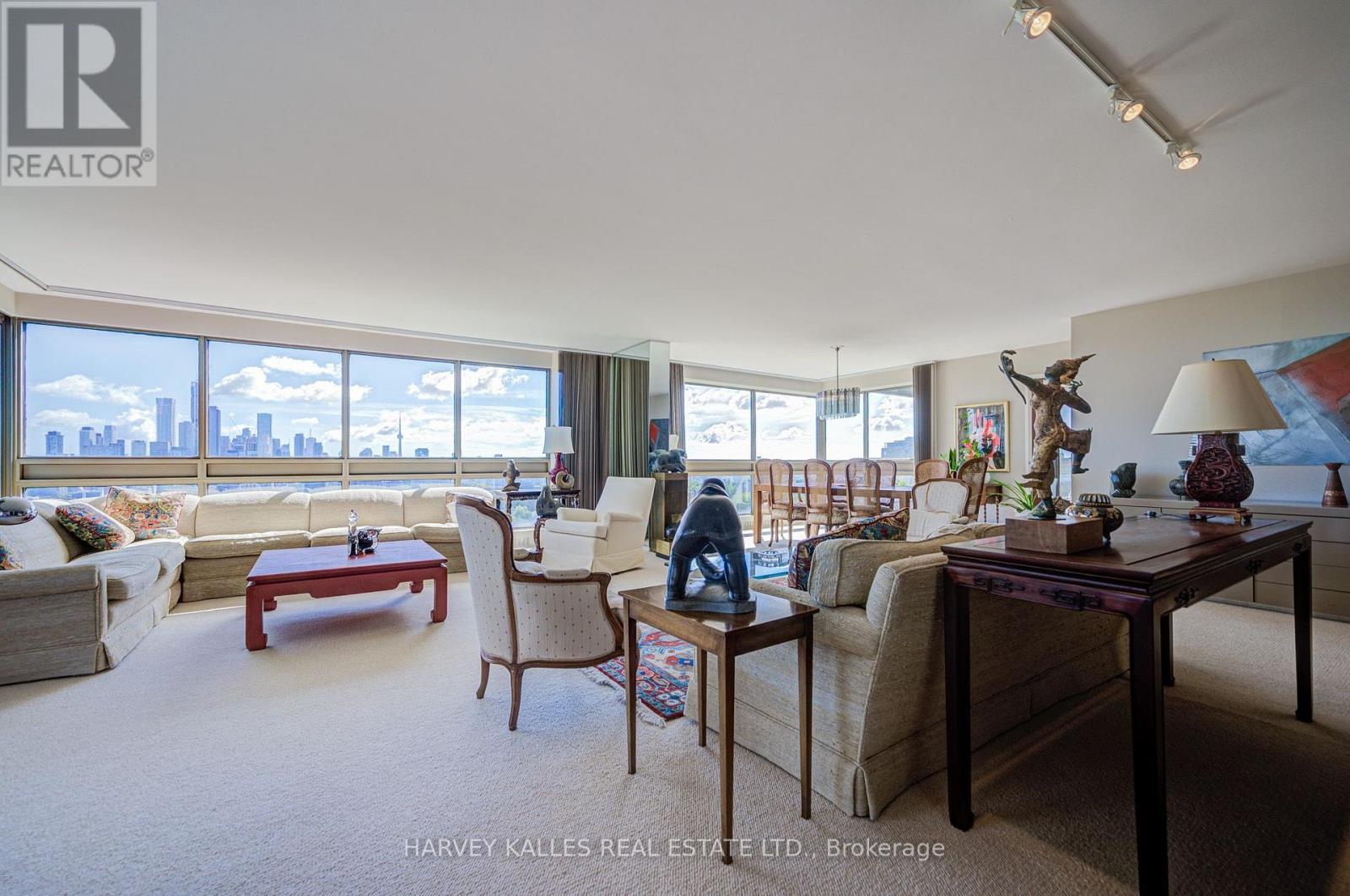 1605 - 63 St. Clair Avenue W, Toronto, Ontario  M4V 2Y9 - Photo 14 - C13826552