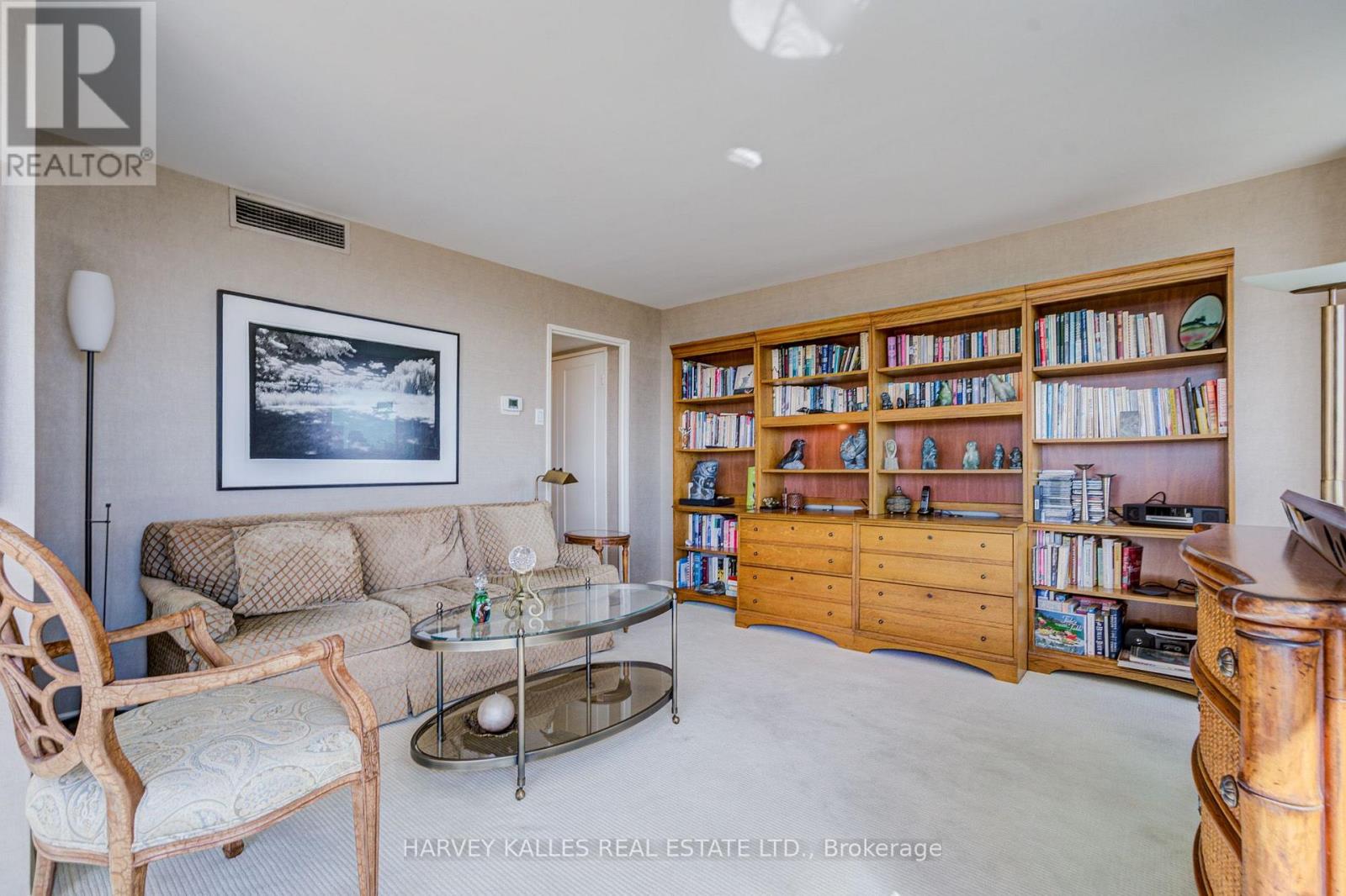 1605 - 63 St. Clair Avenue W, Toronto, Ontario  M4V 2Y9 - Photo 34 - C13826552