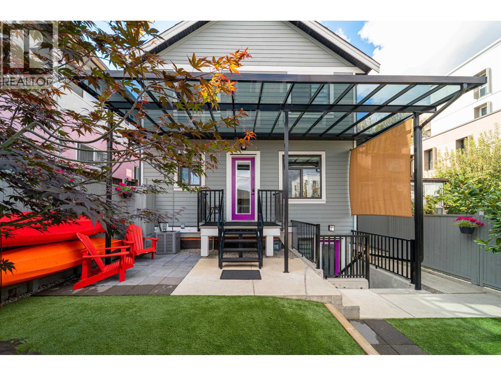 960 Renfrew Street, Vancouver, British Columbia  V5K 4B8 - Photo 1 - R3169399