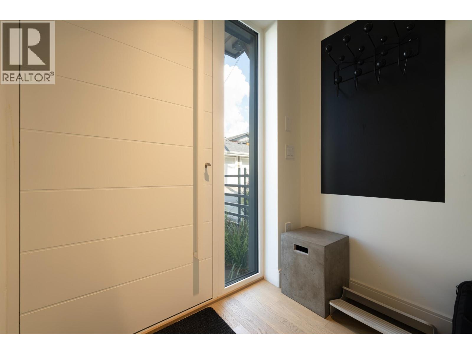 24 632 E 3rd Street, North Vancouver, British Columbia  V7L 0J1 - Photo 31 - R3169407