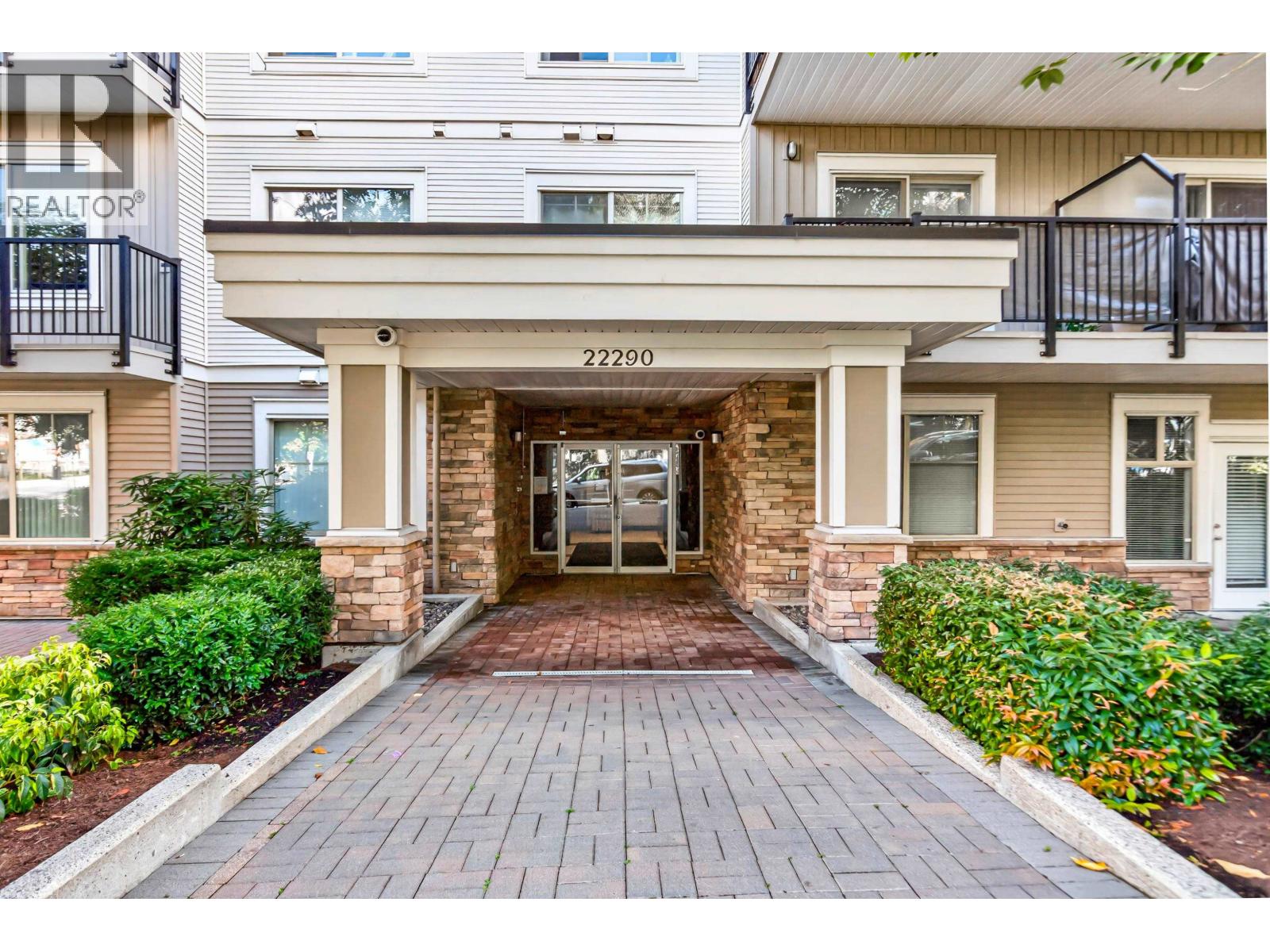 210 22290 NORTH AVENUE, Maple Ridge, British Columbia