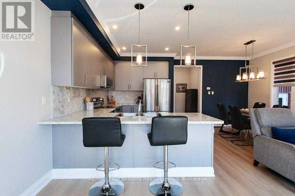 24 Barfoot Street, Collingwood, Ontario  L9Y 3Y8 - Photo 7 - S13826524