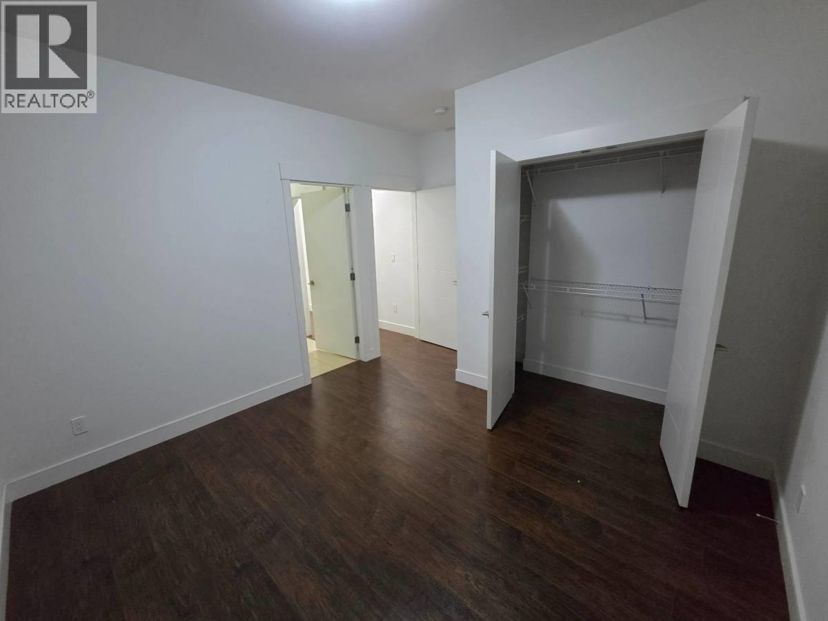 Lower 726 DELESTRE AVENUE