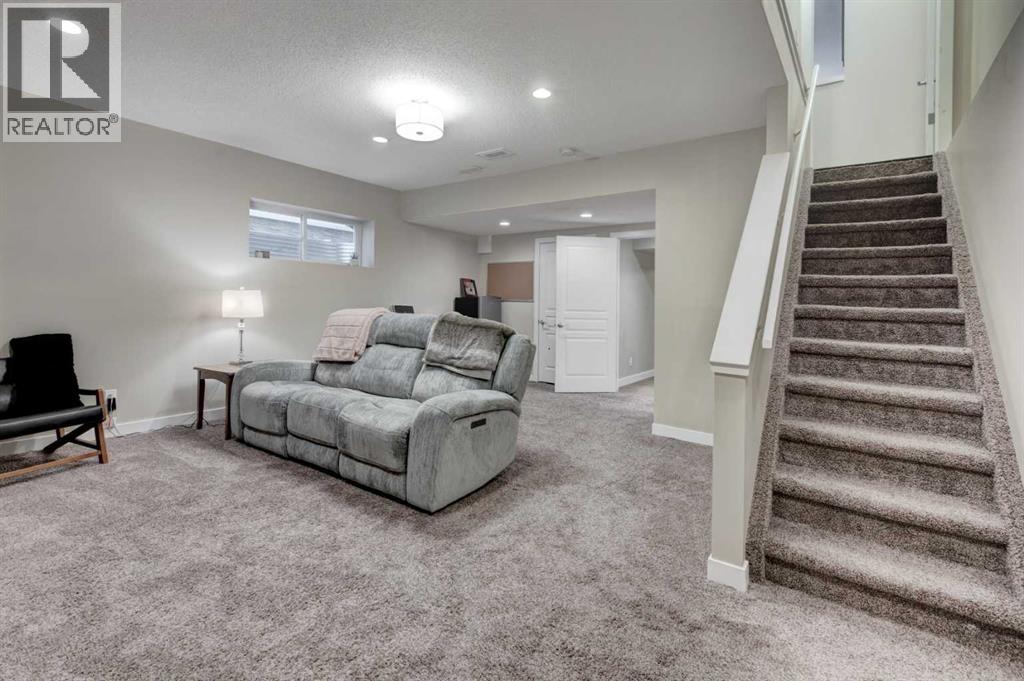 300 New Brighton Landing SE, Calgary, Alberta  T2Z 0S6 - Photo 23 - A2347994