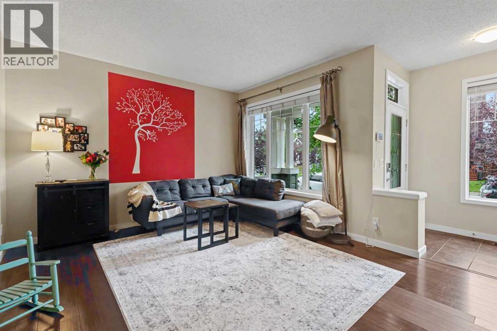 300 New Brighton Landing SE, Calgary, Alberta  T2Z 0S6 - Photo 3 - A2347994