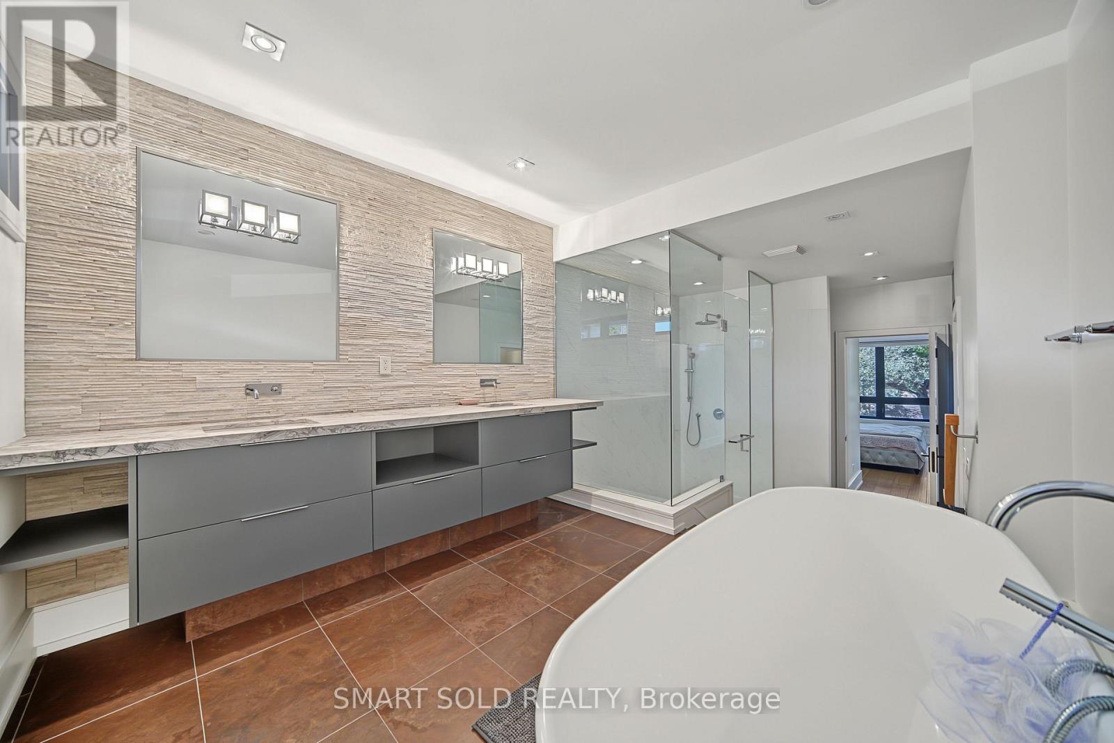 588 Conacher Drive, Toronto, Ontario  M2M 3M8 - Photo 29 - C13763720