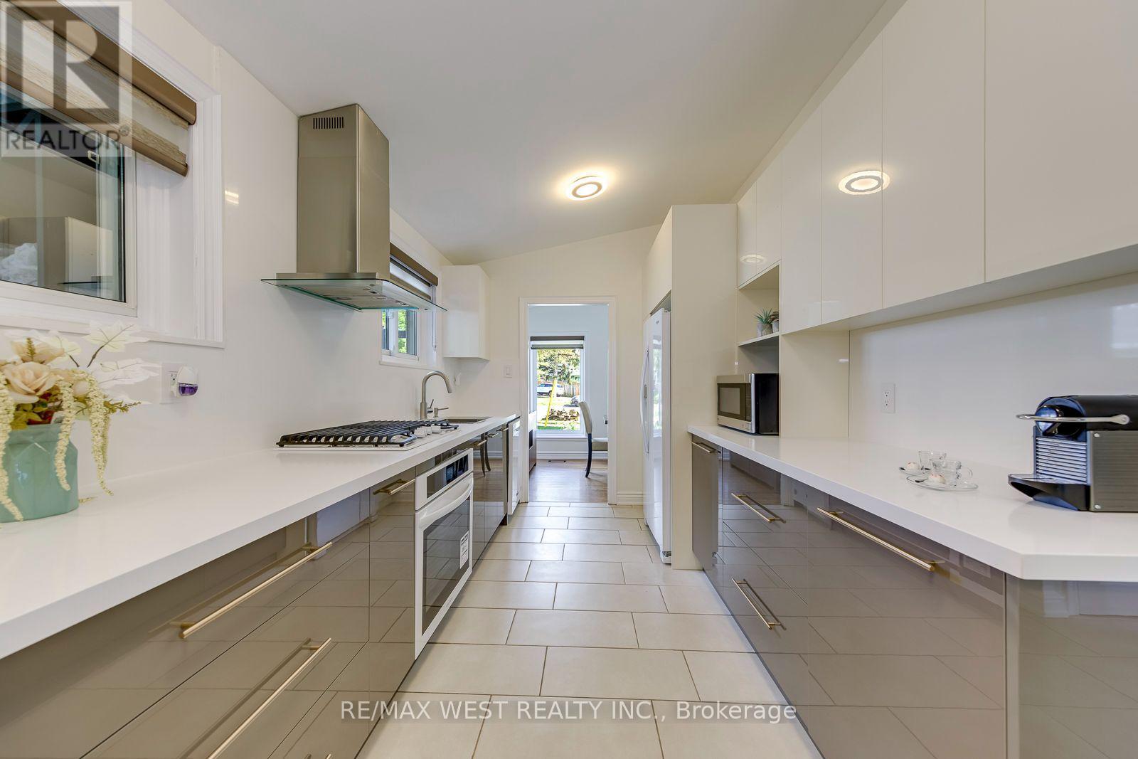 6 Millview Court, Toronto, Ontario  M9W 3K7 - Photo 18 - W13826516