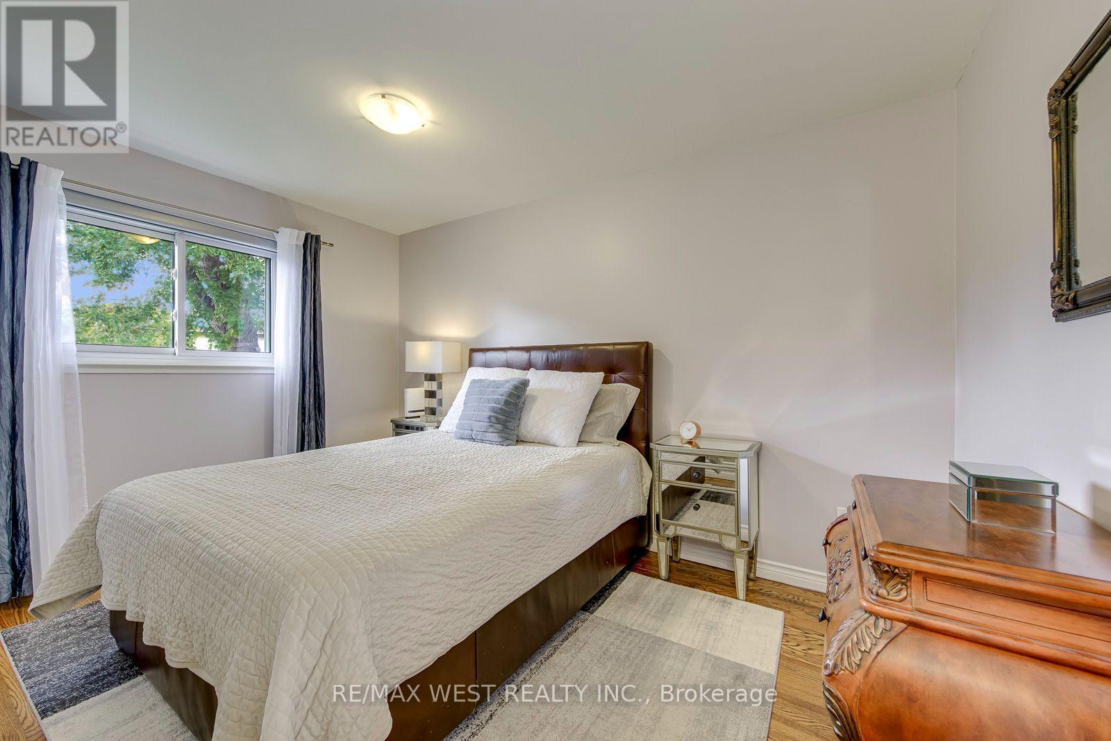 6 Millview Court, Toronto, Ontario  M9W 3K7 - Photo 32 - W13826516