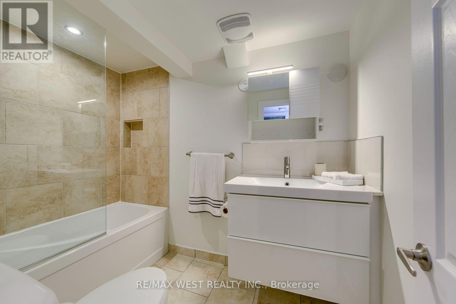 6 Millview Court, Toronto, Ontario  M9W 3K7 - Photo 42 - W13826516