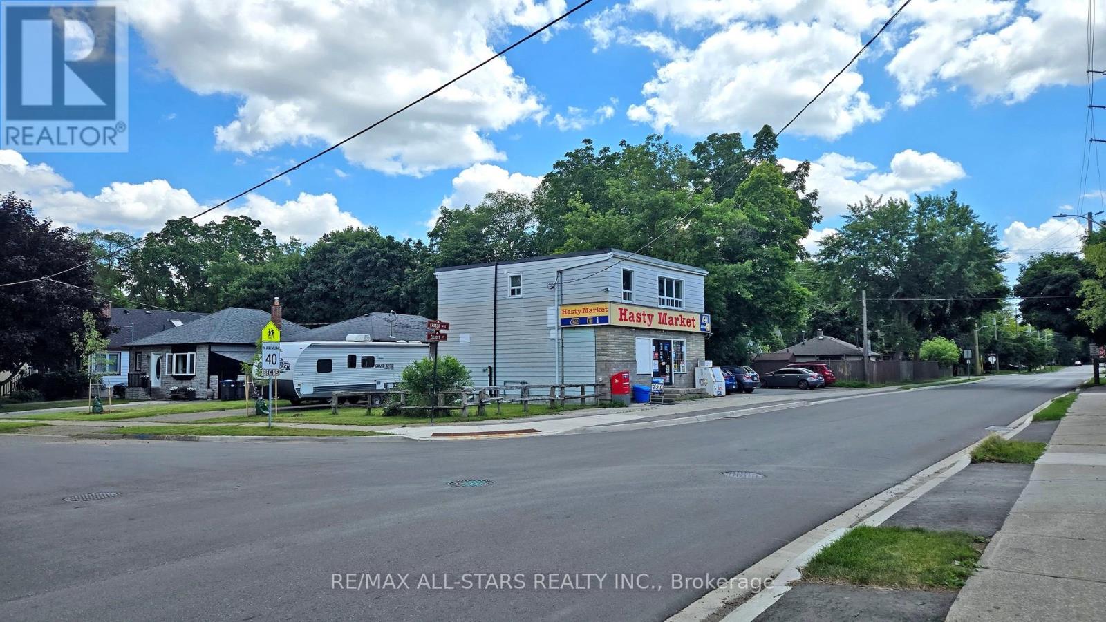 88 Elliott Street, Brampton, Ontario  L6Y 1W3 - Photo 4 - W13826544