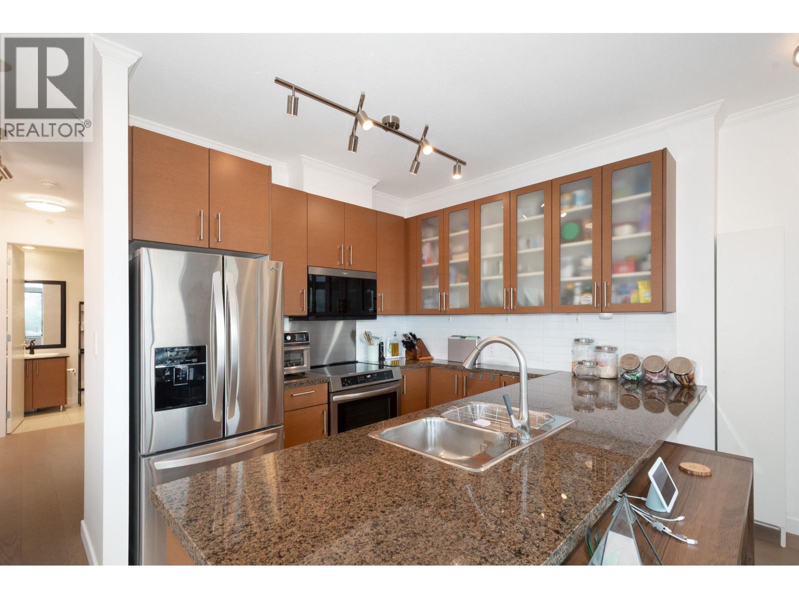 2602 2345 MADISON AVENUE