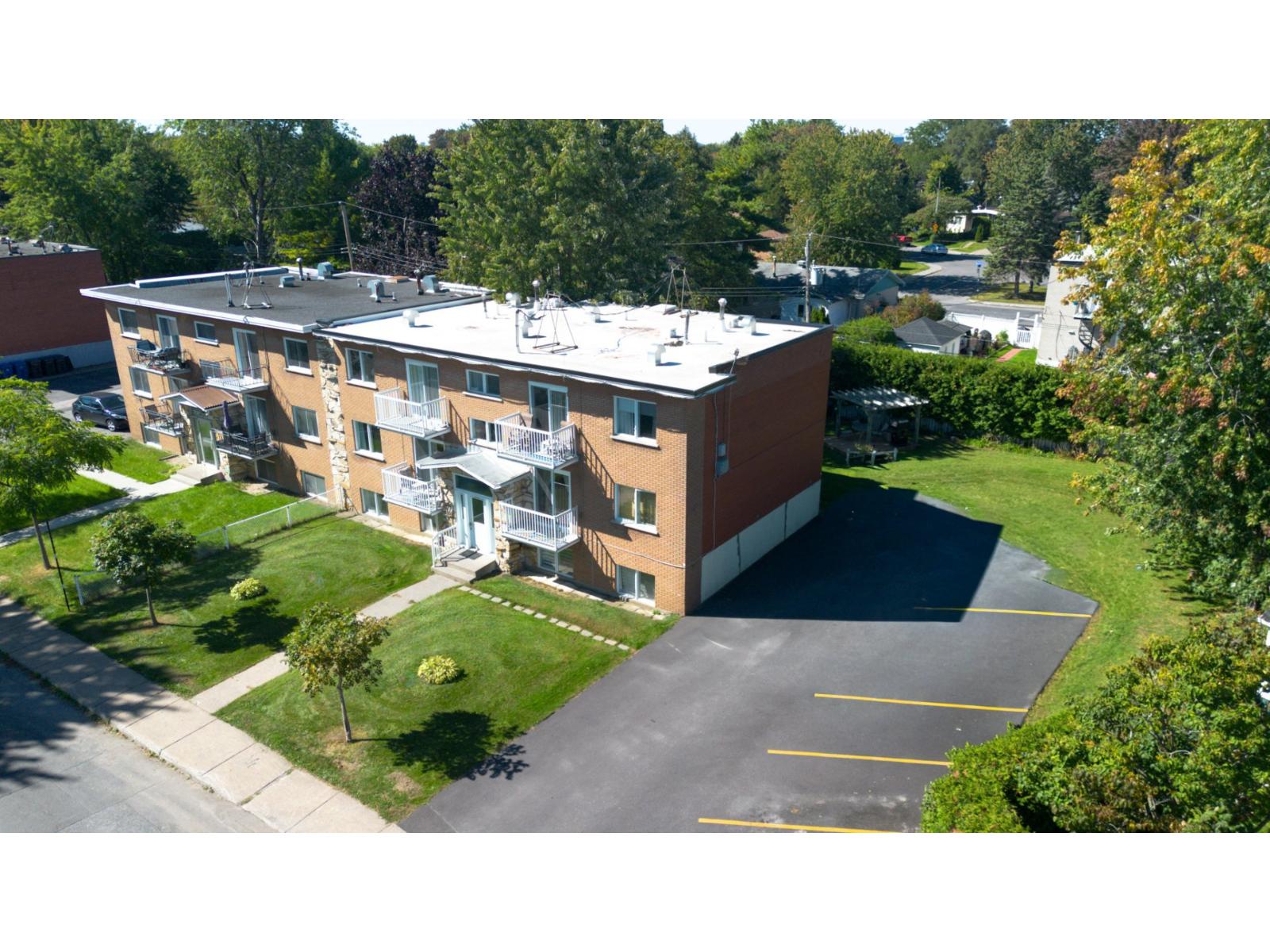 299 Rue Denonville Longueuil (Le Vieux-Longueuil) Quebec Canada J4L2P8 3