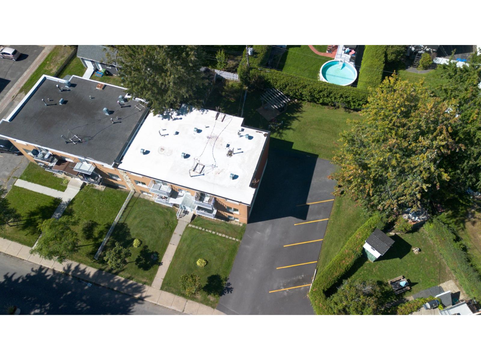 299 Rue Denonville Longueuil (Le Vieux-Longueuil) Quebec Canada J4L2P8 5
