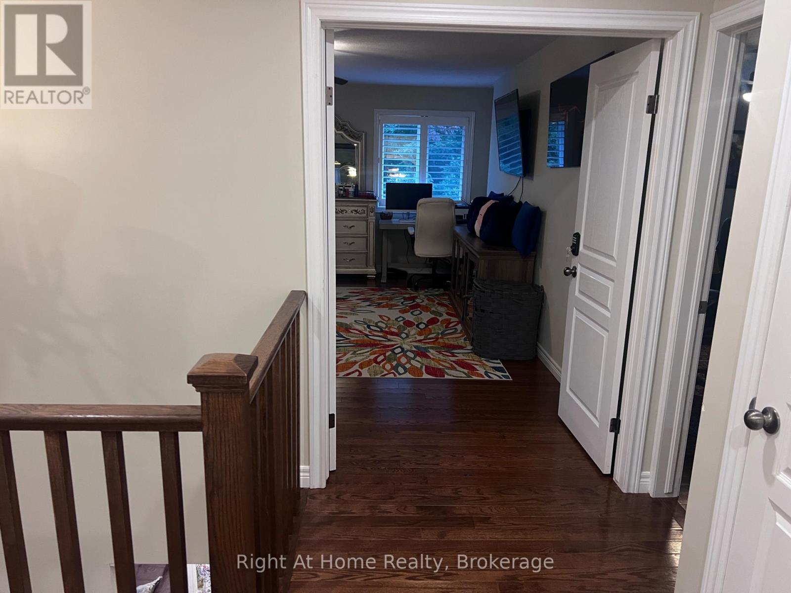 Upper - 52 Lorupe Court, Hamilton, Ontario  L9G 0C8 - Photo 22 - X13826628