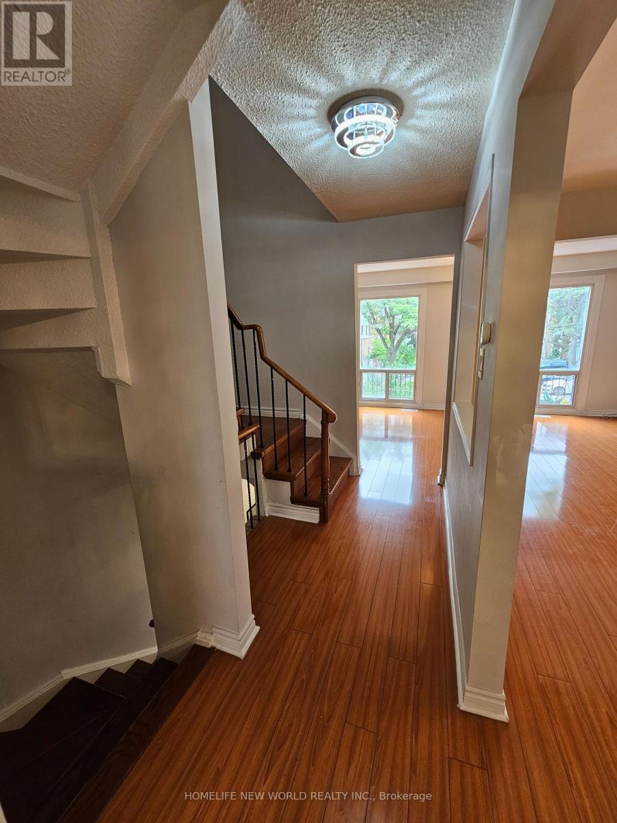 36 Thimble Berry Way, Toronto, Ontario  M2H 3K7 - Photo 10 - C13826560