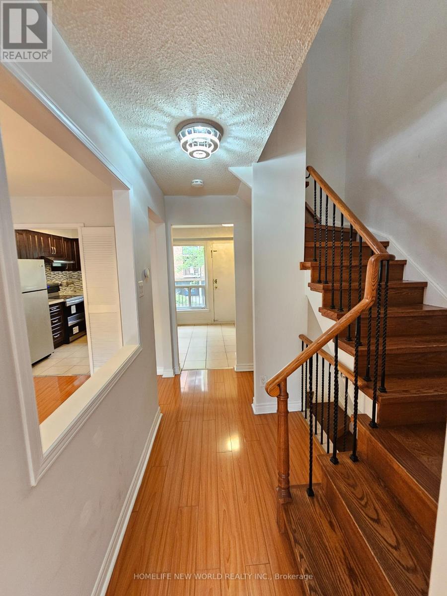 36 Thimble Berry Way, Toronto, Ontario  M2H 3K7 - Photo 11 - C13826560