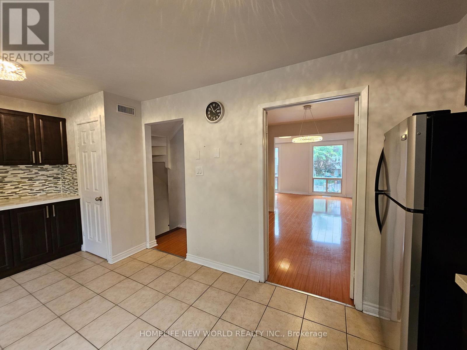 36 Thimble Berry Way, Toronto, Ontario  M2H 3K7 - Photo 9 - C13826560