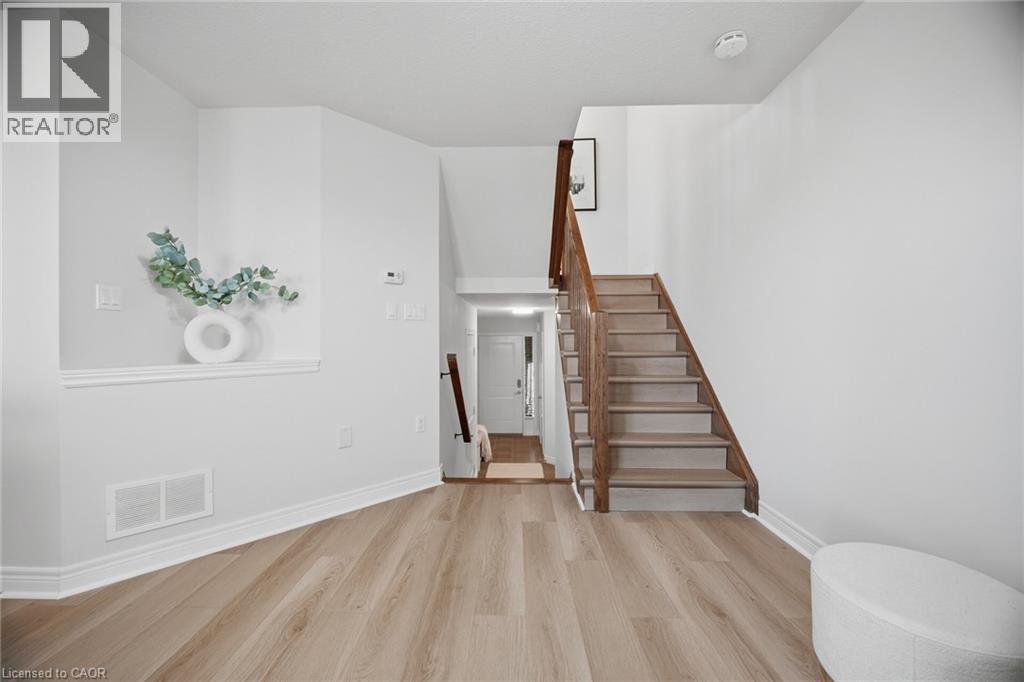98 Bloom Crescent, Stoney Creek, Ontario  L0R 1P0 - Photo 4 - 40866178