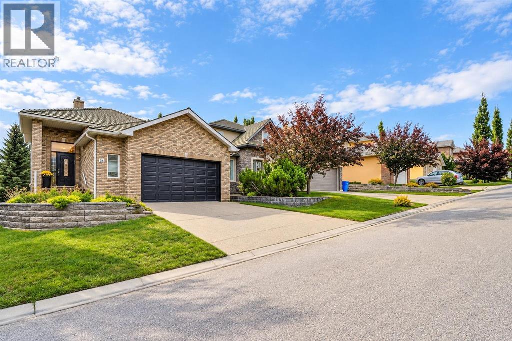 54 Royal Crest Way Nw, Calgary, Alberta  T3G 4M7 - Photo 2 - A2345301