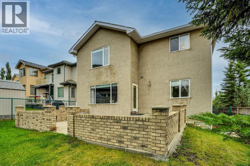 54 Royal Crest Way Nw, Calgary, Alberta  T3G 4M7 - Photo 3 - A2345301