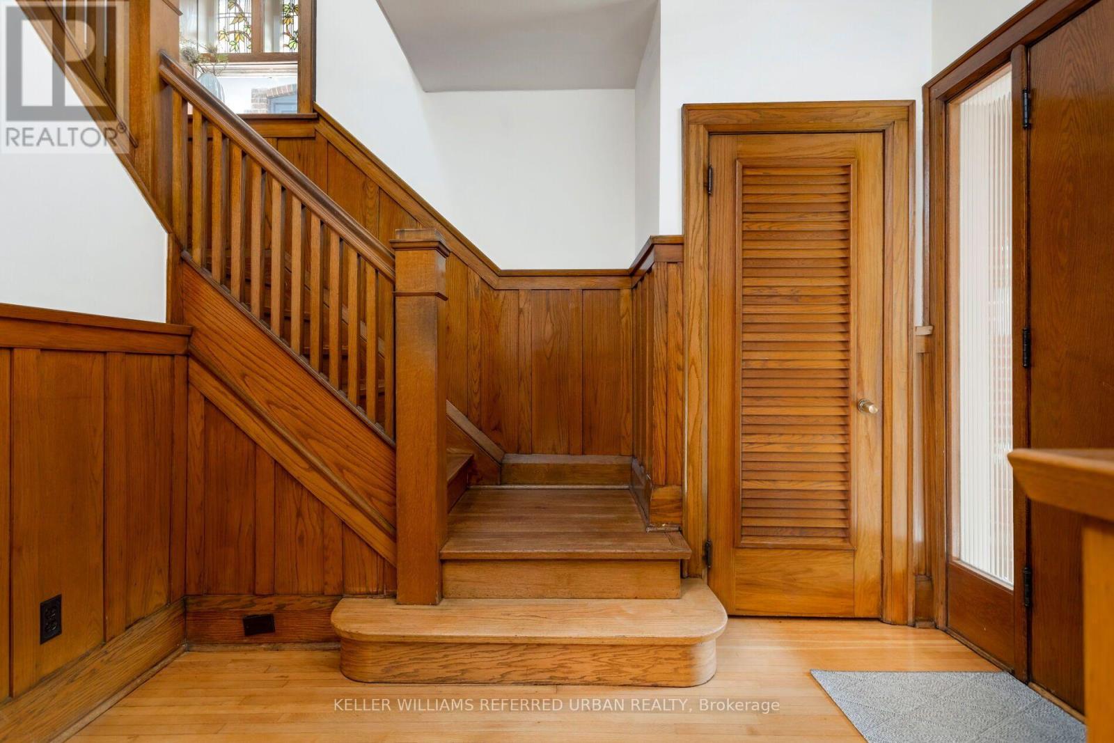 30 Baby Point Road, Toronto, Ontario  M6S 2G1 - Photo 16 - W13826584