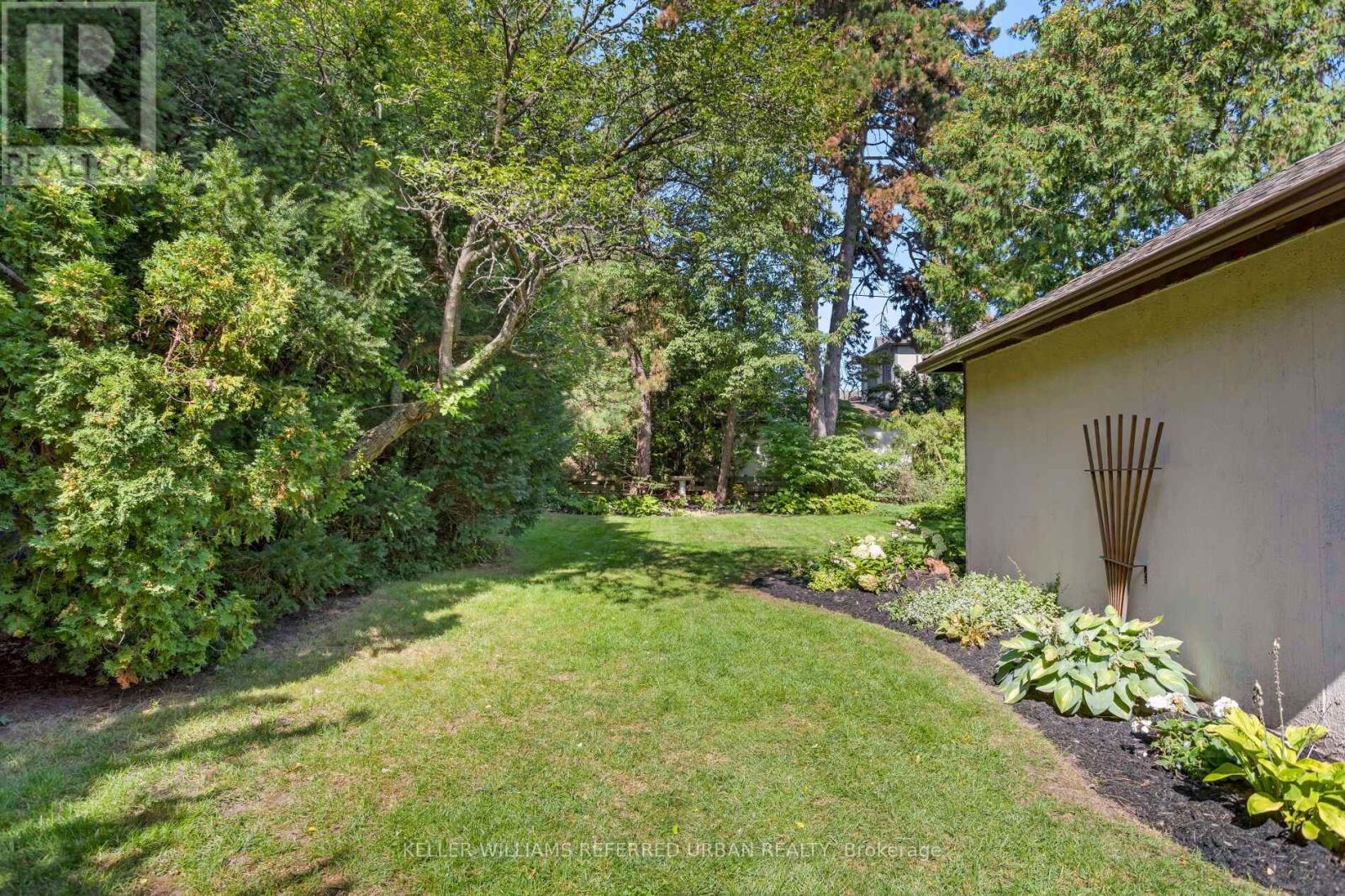30 Baby Point Road, Toronto, Ontario  M6S 2G1 - Photo 45 - W13826584