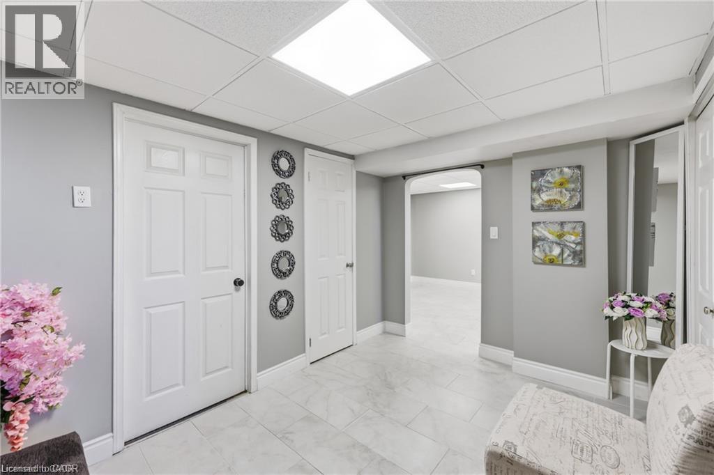 63 Folkestone Avenue, Hamilton, Ontario  L8V 4N1 - Photo 34 - 40866486