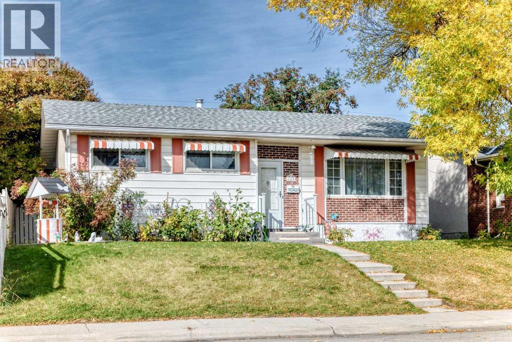 165 Marbrooke Circle Ne, Calgary, Alberta  T2A 2W4 - Photo 1 - A2347281