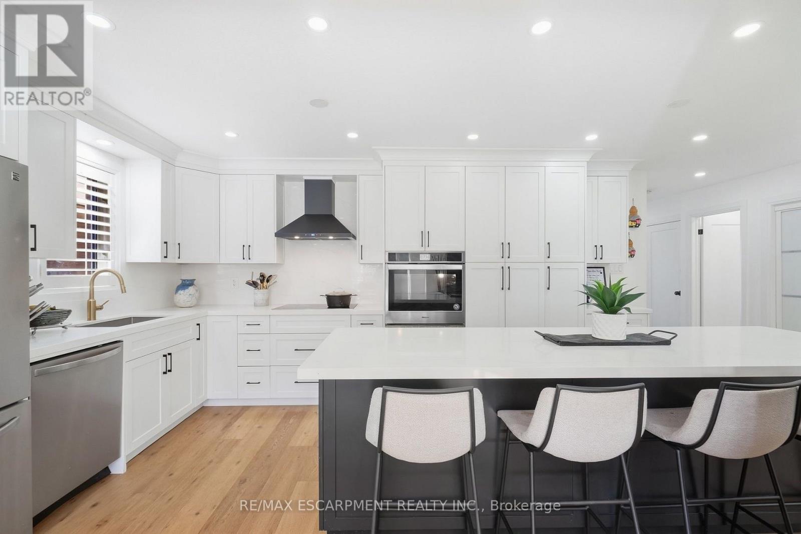 303 Webster Road, Hamilton, Ontario  L8G 5H3 - Photo 8 - X13826616