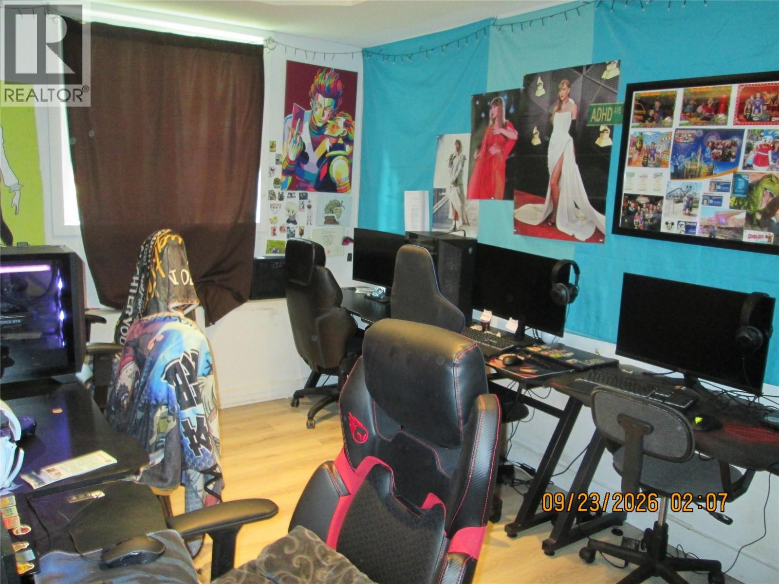 picture 24