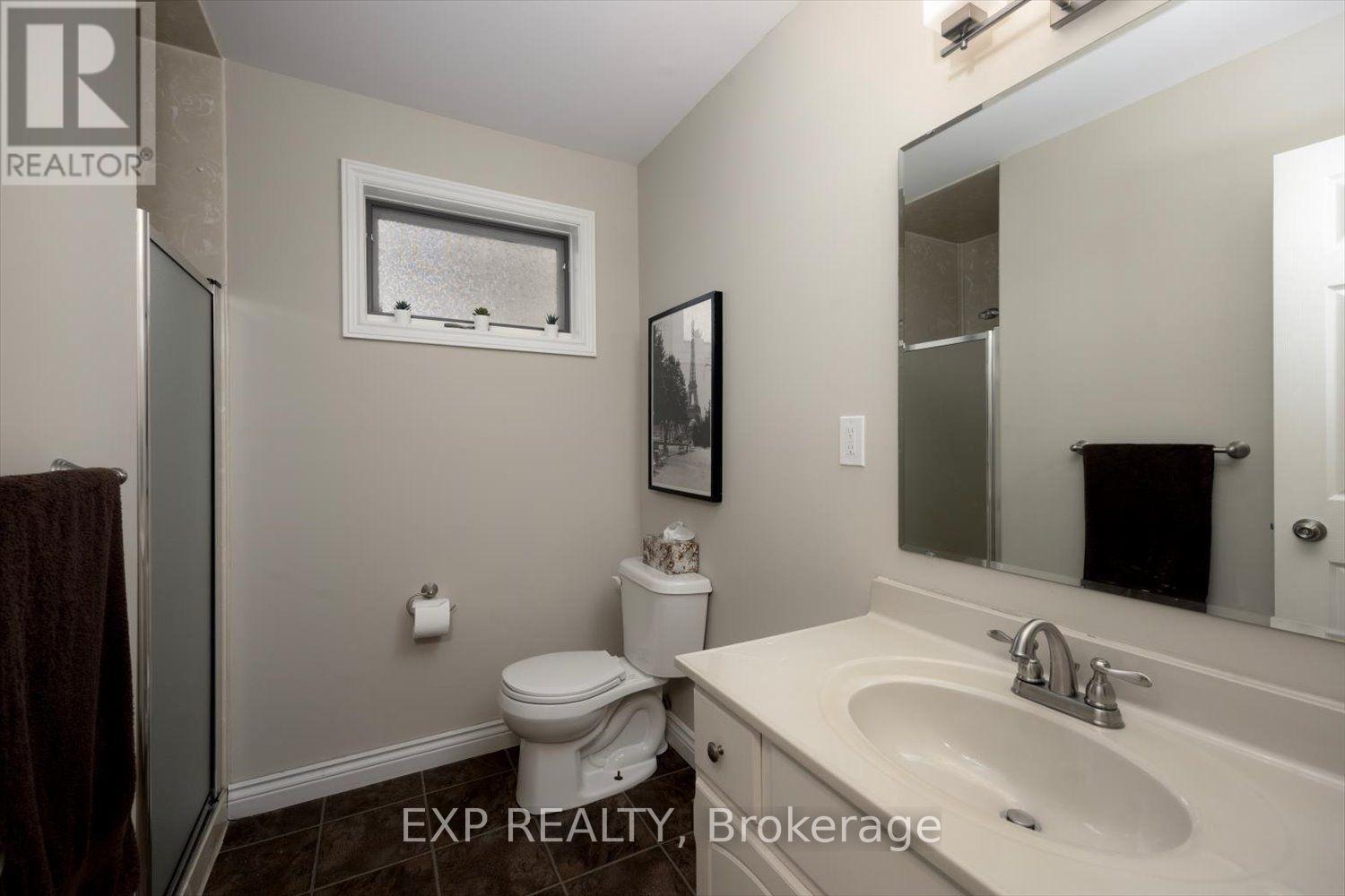 42 Farmington Crescent, London South, Ontario  N6K 3J3 - Photo 28 - X13826642