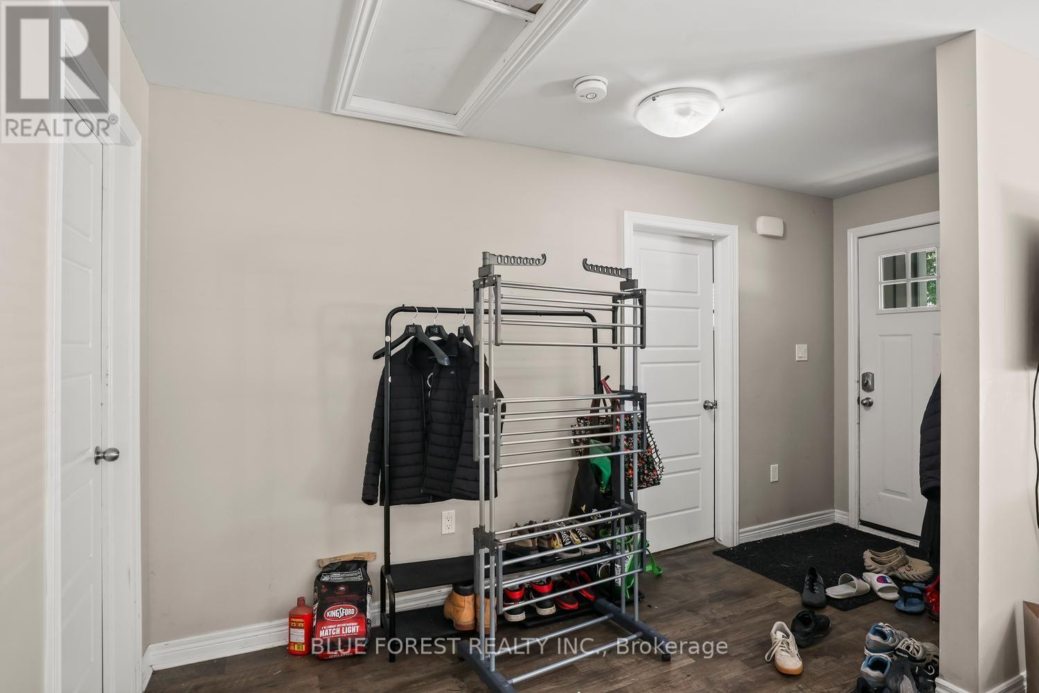 21 Charles Street, London North, Ontario N6H 1H1 - Photo 2 - X13826644