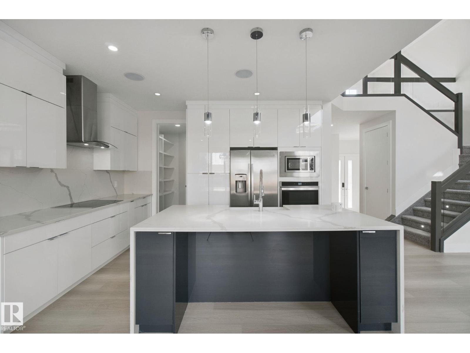 3699 HUMMINGBIRD WY NW
