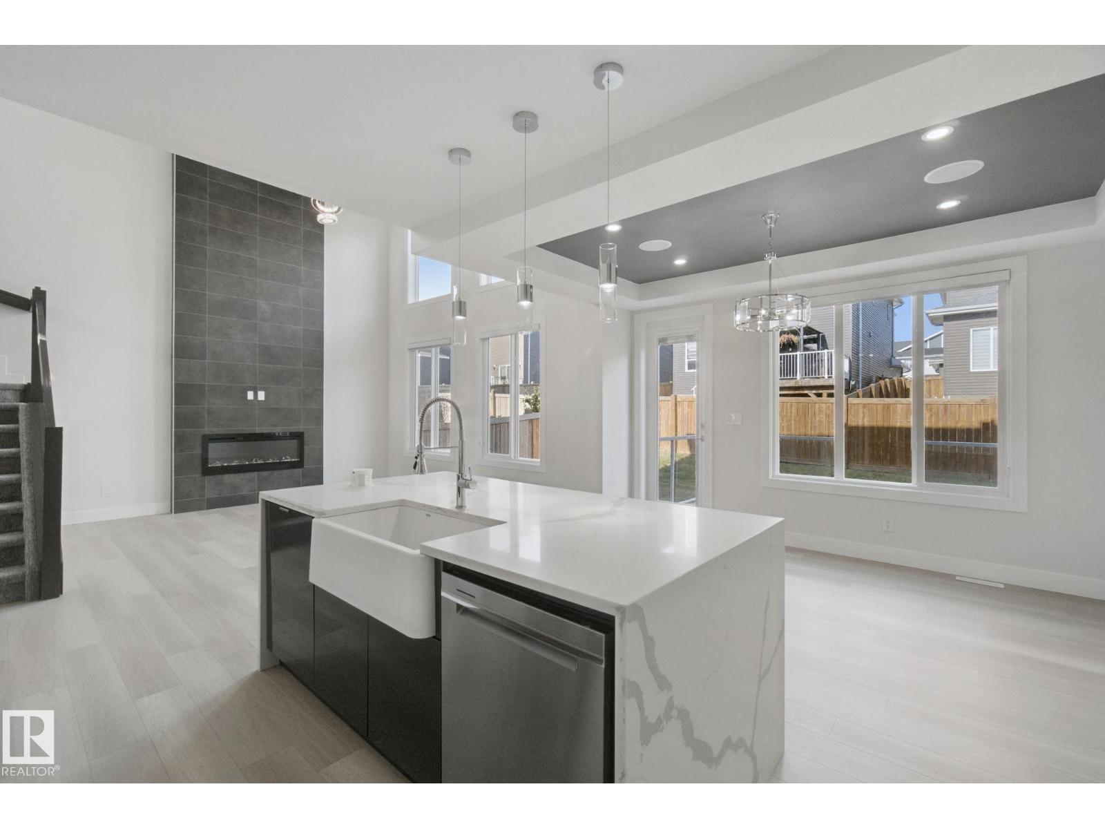 3699 HUMMINGBIRD WY NW