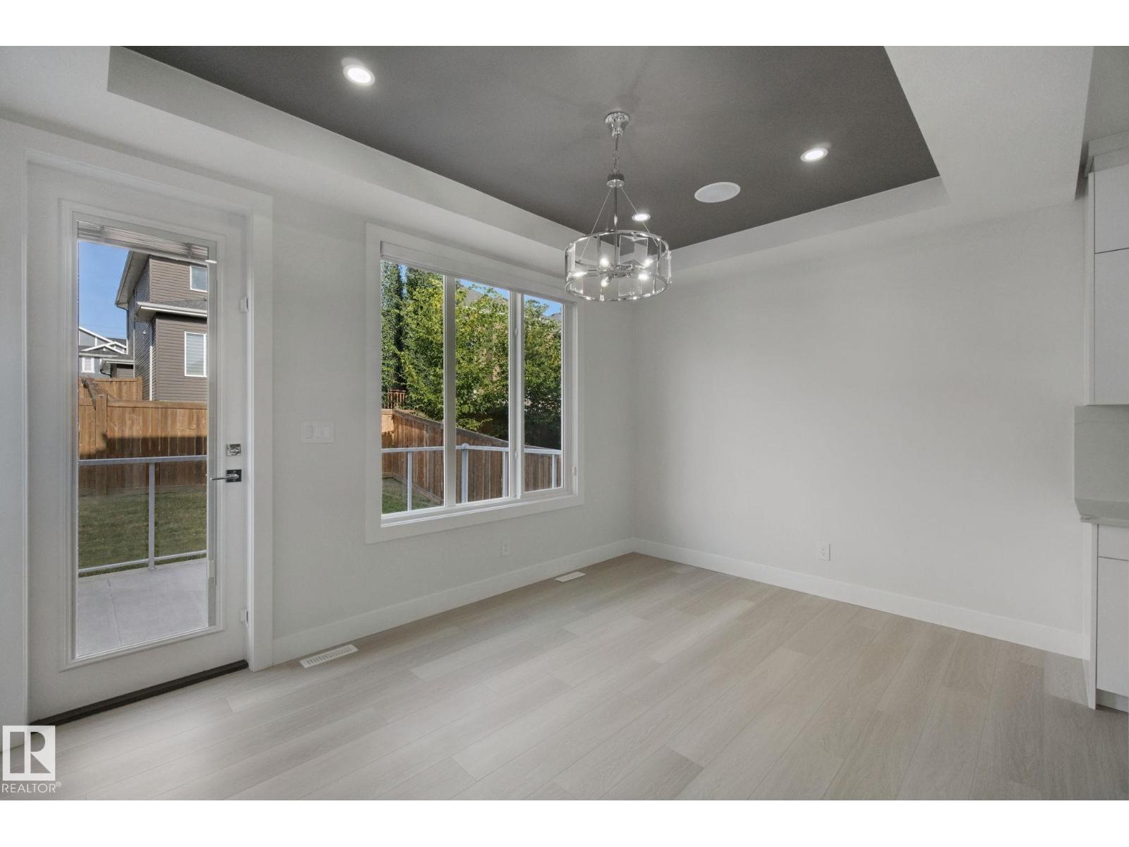 3699 HUMMINGBIRD WY NW