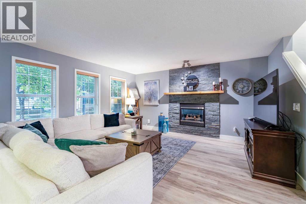 43 Elgin Drive Se, Calgary, Alberta  T2Z 3Y7 - Photo 4 - A2346941