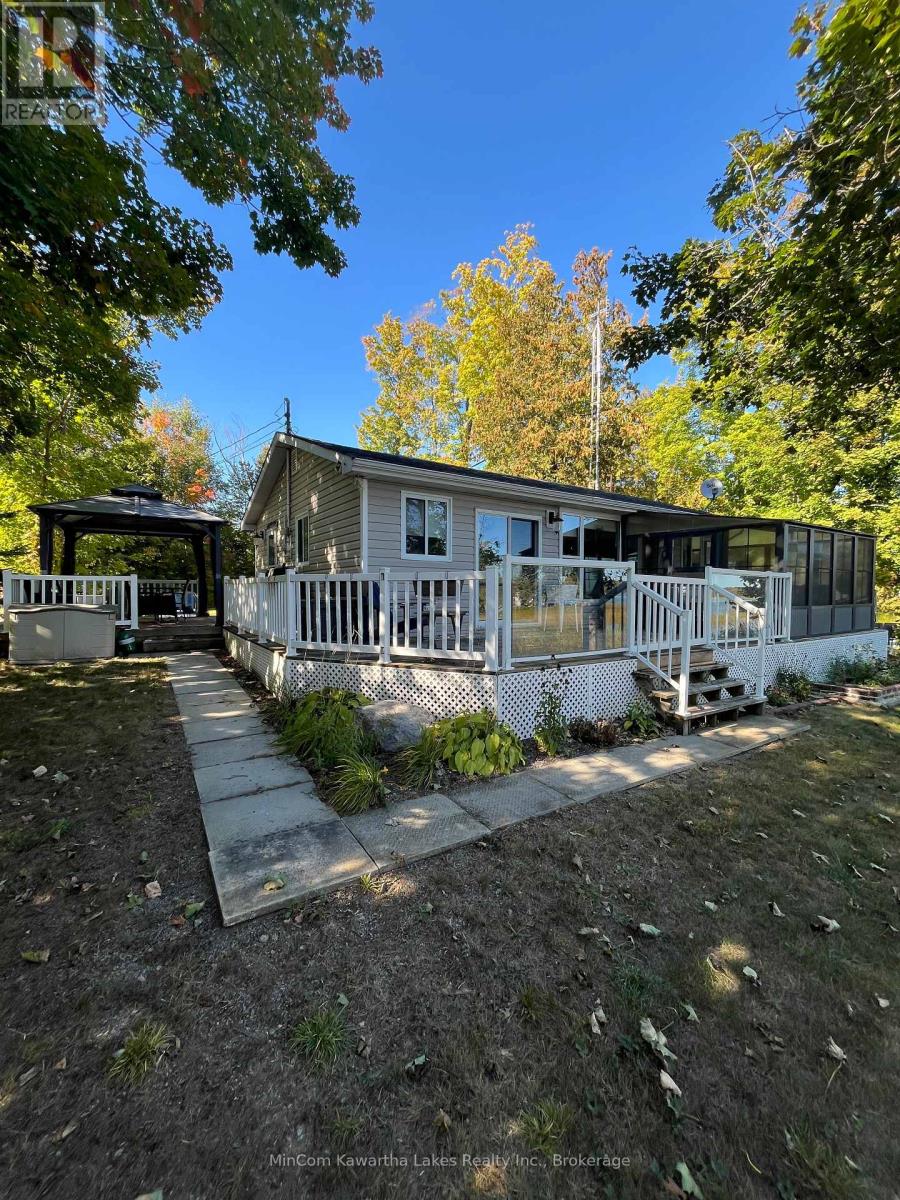 20 Southgate Circle, Curve Lake First Nation 35, Ontario  K0L 1R0 - Photo 4 - X13825432