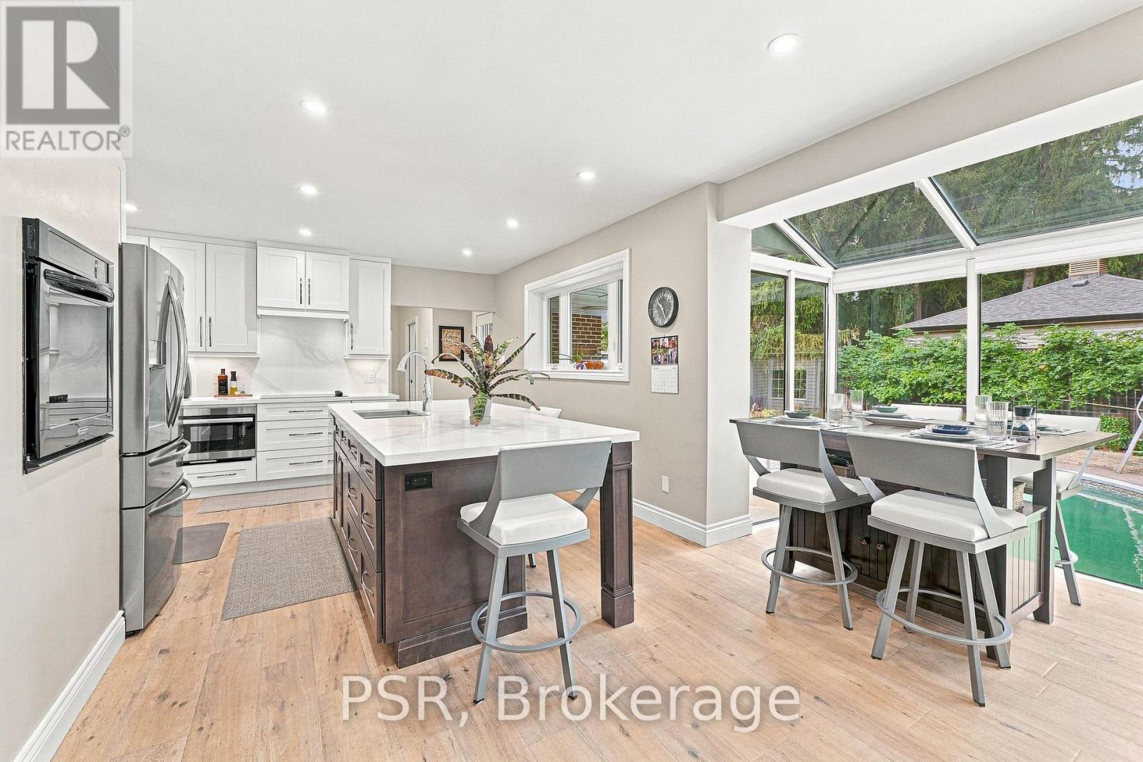 15 Valleyview Road, Halton Hills, Ontario  L7G 1W3 - Photo 8 - W13826632