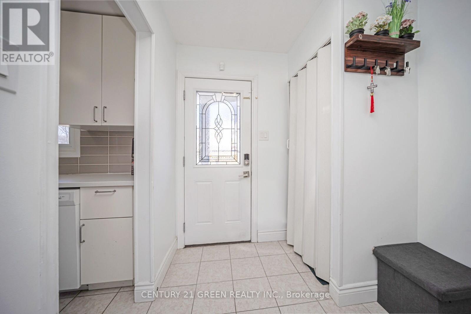 24 Jackman Drive, Brampton, Ontario  L6S 2L7 - Photo 6 - W13826634
