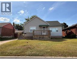 4 CONLON Crescent, Thorold, Ontario